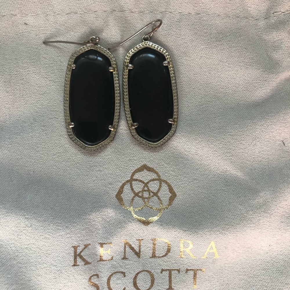 Kendra Scott Black Elle earrings